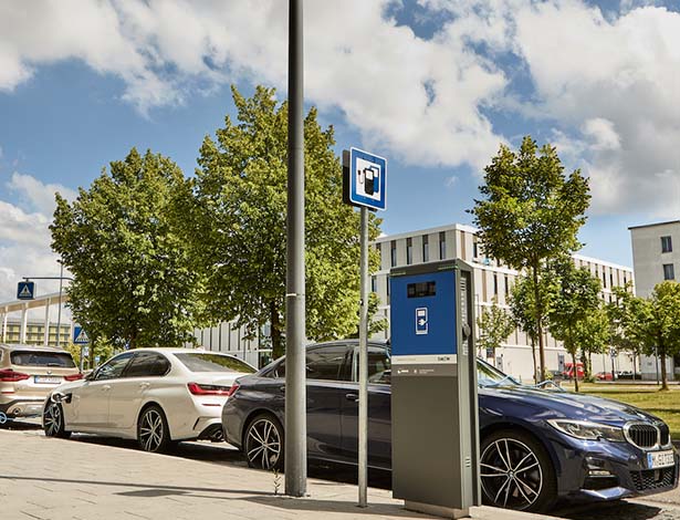 ABL Ladesäule eMC an öffentlichen Straßenparkplätzen