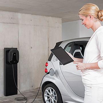 Wallbox eMH2 in private carport